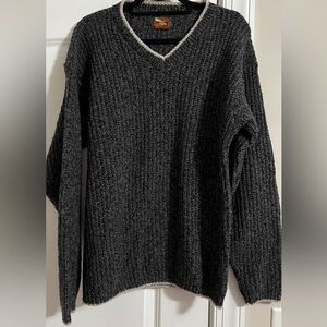 Vintage Men's Alps sweater with white trim